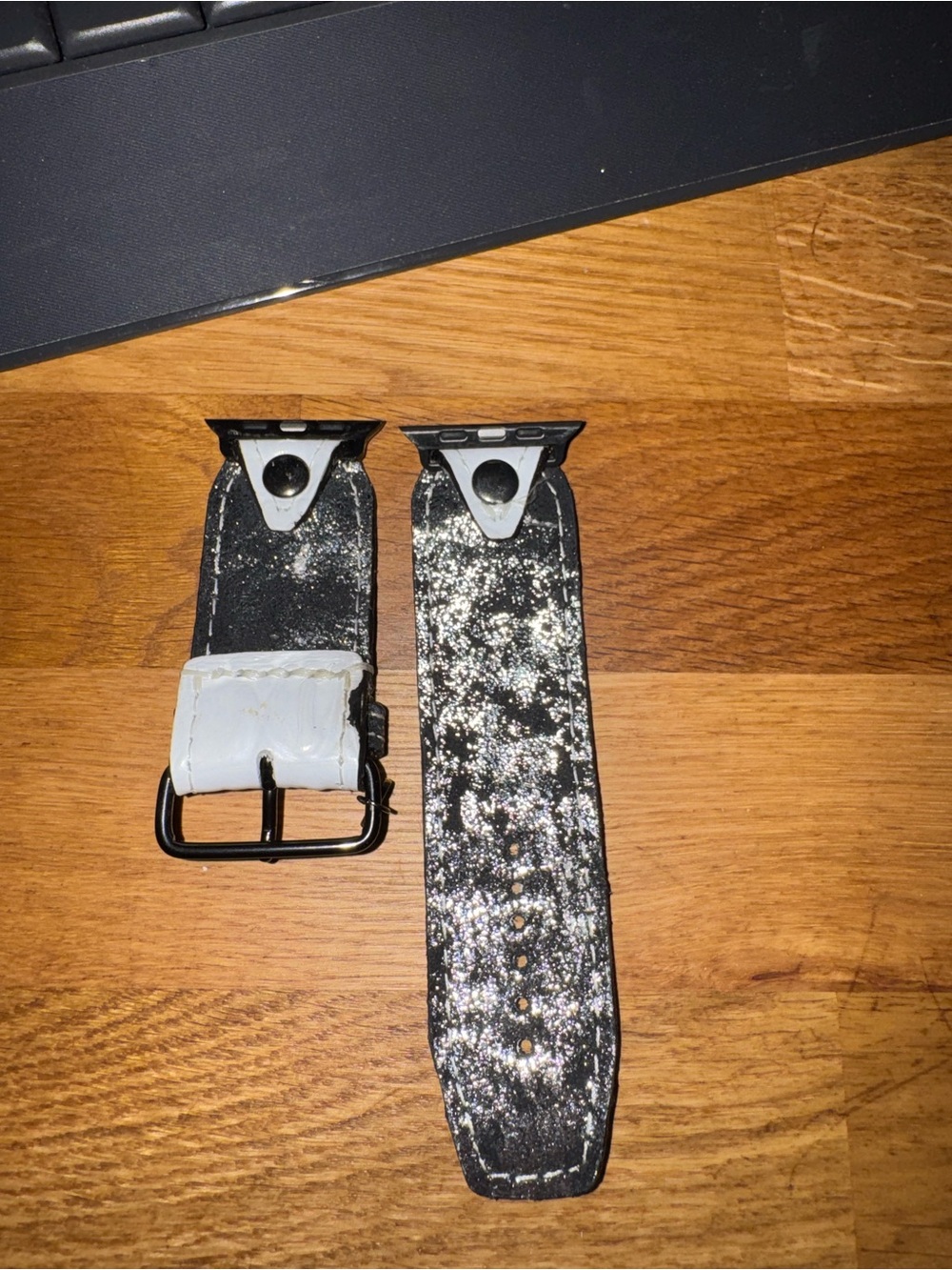 White Croc-Textured Leather Watch Strap with Black Hardware - Picture 3 of 3